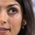 La candidata M5s a sindaco di Roma Virginia Raggi durante la conferenza stampa nella sede dell'Associazione Stampa Estera, Roma, 25 febbraio 2016. 
ANSA/ MASSIMO PERCOSSI