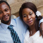 Emmanuel Chidi Namdi, il 36enne nigeriano richiedente asilo in coma irreversibile a Fermo dopo un pestaggio da parte di un ultr‡ 35enne della Fermana, che prima aveva insultato la moglie dandole della "scimmia africana". Lui e la sua compagna Chinyery, di 24 anni, erano arrivati al seminario vescovile di Fermo, che accoglie profughi e migranti, lo scorso settembre.
ANSA/ PER GENTILE CONCESSIONE DI IL REDATTORE SOCIALE ++HO - NO SALES EDITORIAL USE ONLY ++