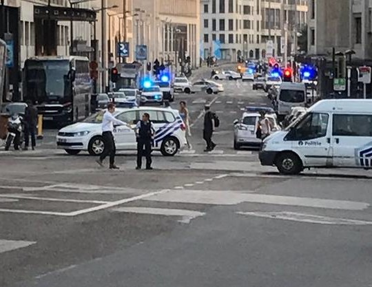 attacco stazione centrale  Bruxelles nel caos dopo l'esplosione