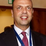 Angelino_Alfano