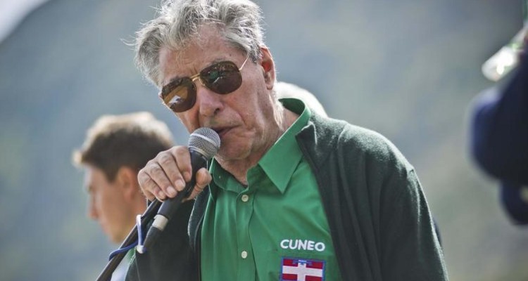 14/09/2013 Crissolo, pian della Regina, festa dei Popoli Padani 2013, nella foto Umberto Bossi sul palco durante il suo discorso;