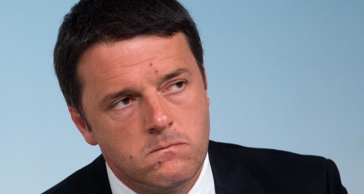 Italian Prime Minister Matteo Renzi smiles during a press conference at Chigi Palace the day after the results of the European Parliament elections, in Rome, Italy, 26 May 2014.  Renzi led his centre-left Democratic Party to a landslide win, crushing fears that it could lose to the anti-establishment Five Star Movement (M5S), which came in a distant second. 26 May 2014. 
ANSA/CLAUDIO PERI