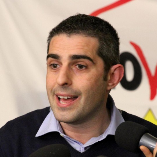 Il sindaco di Parma, Federico Pizzarotti, durantel'incontro con la stampa, Parma, 7 Dicembre 2014. ANSA/ SANDRO CAPATTI