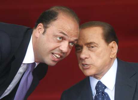 WCENTER 0SIGACOHEB                ©Mauro Scrobogna / LaPresse 02-06-2008 Roma Interni Festa della Repubblica - parata militare fori Imperiali Nella foto: il ministro della giustizia Angelino Alfano con il presidente del consiglio Silvio Berlusconi