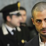 Fabrizio Corona in una immagine d'archivio). Lele Mora, interrogato dai pm di Milano nell'ambito di un'inchiesta su una maxi-evasione fiscale chiusa nel luglio scorso, ha raccontato di avere avuto una "relazione" con Fabrizio Corona e di avere speso per lui "circa 2 milioni di euro" tra il 2004 e il 2006. ANSA/DANIEL DAL ZENNARO