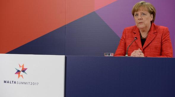 Angela-Merkel-Malta_artikelBox