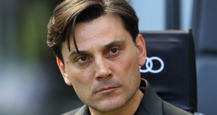 MILAN, ITALY - APRIL 23:  AC Milan coach Vincenzo Montella looks on before the Serie A match between AC Milan and Empoli FC at Stadio Giuseppe Meazza on April 23, 2017 in Milan, Italy.  (Photo by Marco Luzzani/Getty Images)